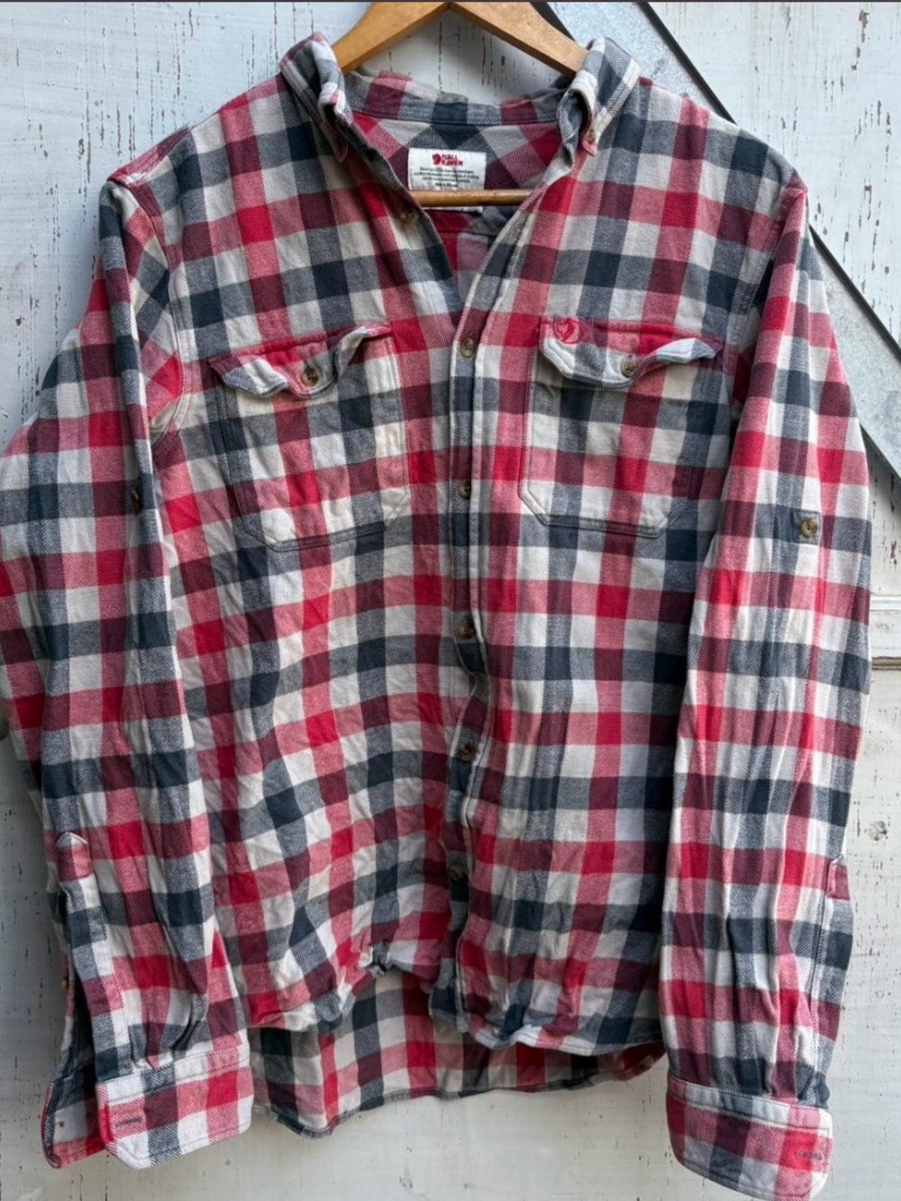 Fjallraven Red Dark Blue Plaid Button Up Slim Fit Flannel Shirt Size M